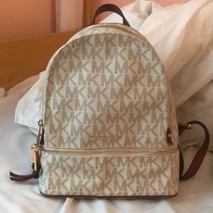 Michael Kors Rhea Medium Backpack